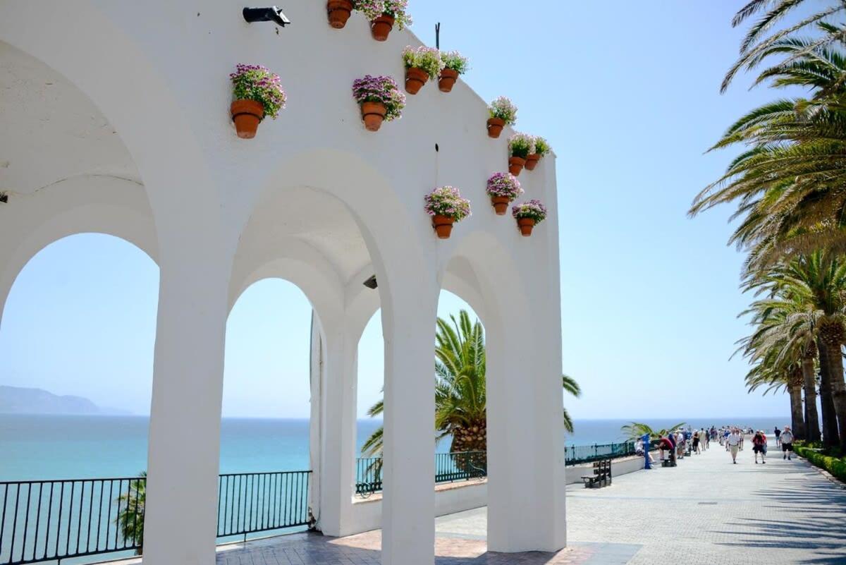 Hernan Cortes Nerja Kültér fotó